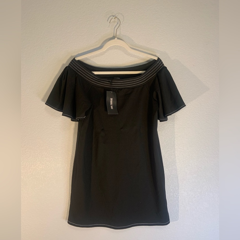 ZARA Off-the-Shoulder Black Mini Dress w Ruffle Sleeves 🖤🤍 Minimalist & Classy